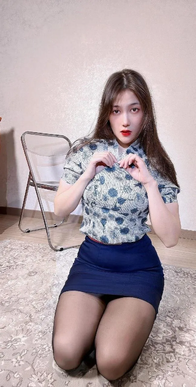 NO.022 可可西yyy – 微密圈系列 空姐黑丝美腿 [34P]插图4